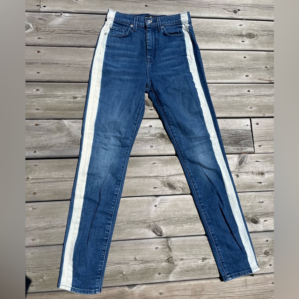 7 FAM Jean